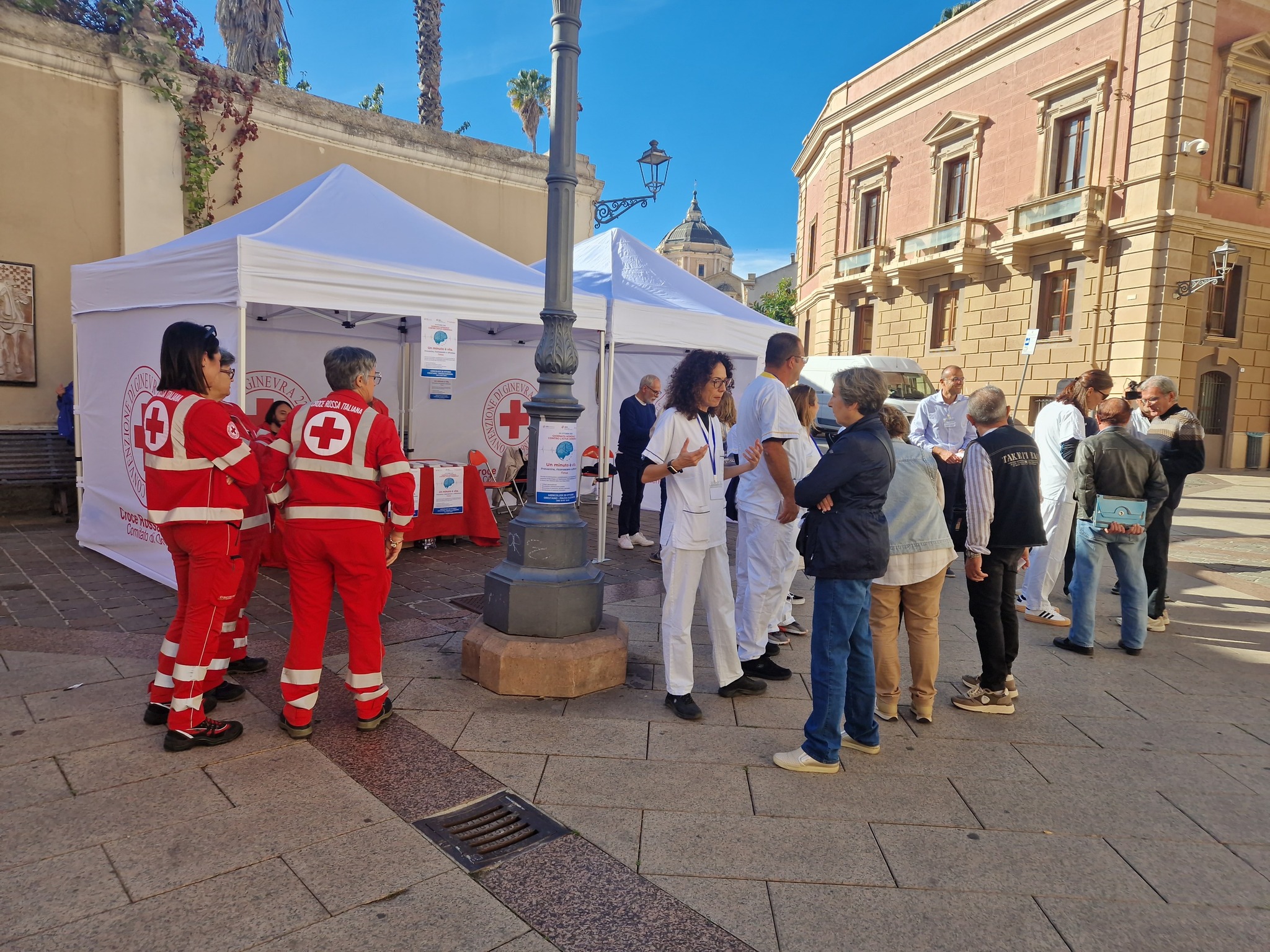 “Un minuto è vita”: in piazza per prevenire e riconoscere l’ictus “Un minuto è vita”: in piazza per prevenire e riconoscere l’ictus